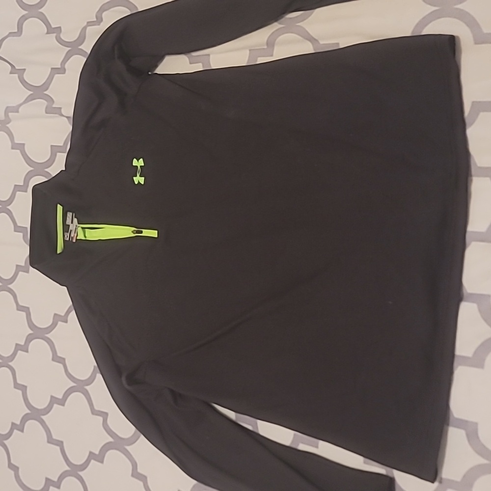 Under Armour Heatgear Loose Fit Black LS Training Gym Shirt Men's Size M.